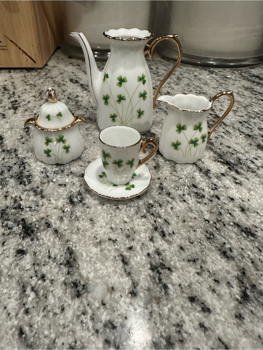 Lefton Shamrock Mini Tea Set with Gold Trim - White and Green